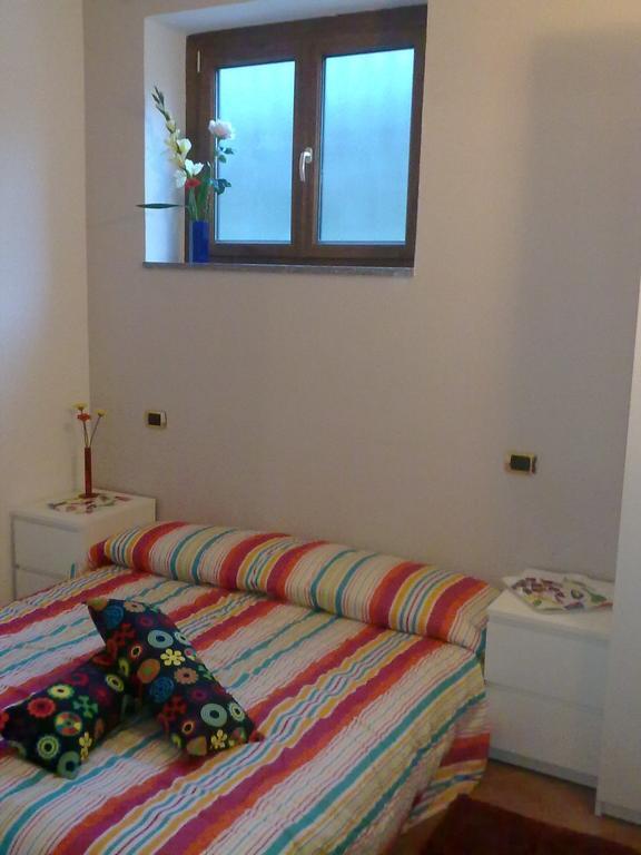 Affittacamere Valchiavenna - Foresteria Lombarda Con Parcheggio Privato Sul Posto! Apprezzata Gestione Familiare Dal 2012, Qualita-Prezzo Top! "Guest-House With Private Parking On Site! Appreciated Family Management Since 2012, Quality-Price Top!" Quarto foto